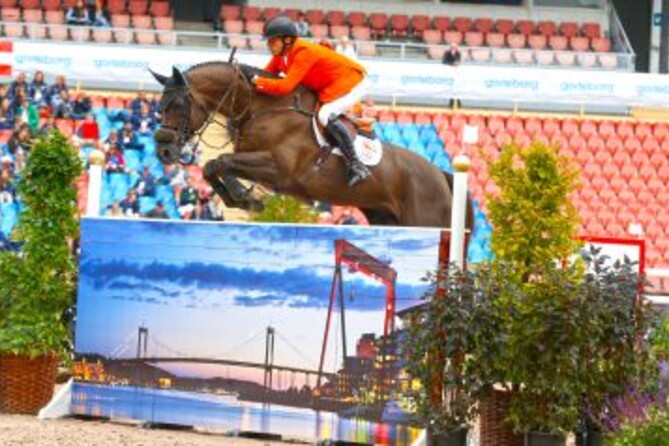 Harrie in action with Don VHP Z at the European Championships 2017