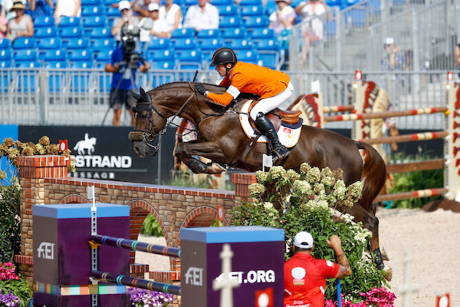 Fantastic start for Harrie Smolders and Don VHP Z N.O.P at the FEI World Equestrian Games Tryon 2018