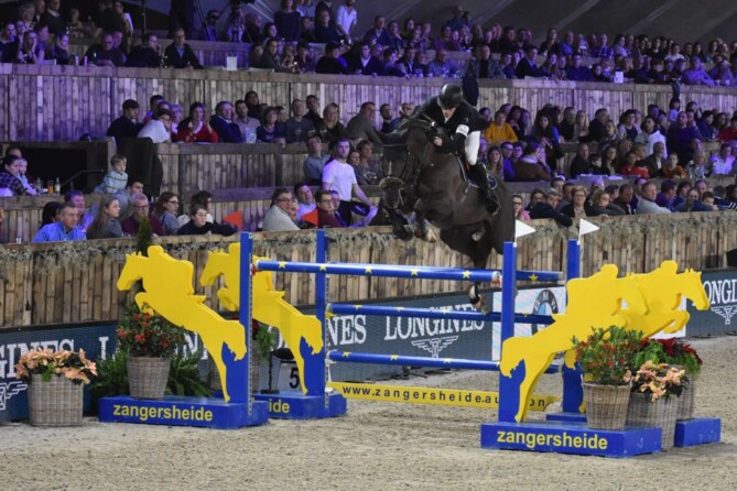 3rd place for Harrie and Don VHP Z in the Longines FEI World Cup at CSI5*-W Jumping Mechelen