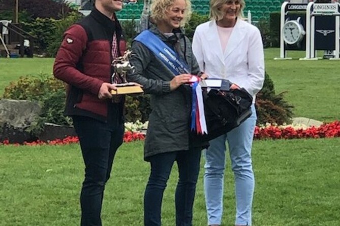 Jenny Ducoffre wins the Award The Horse Mastership Throphy at CSIO5*-NC Hickstead