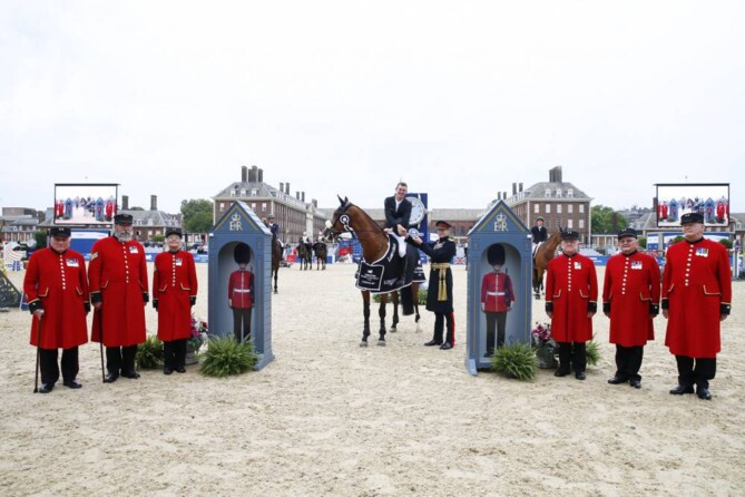 Great win for Jos Verlooy and Jacobien Dwerse Hagen in the LR 1m55 class at CSI5***** GCT London