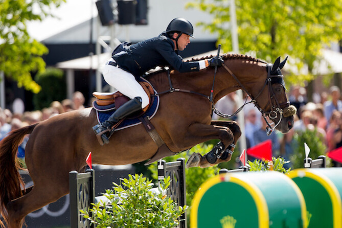 2nd place for Harrie and DON VHP Z in the 1m60 Rolex Grand Prix of CSI5* Brussels Stephex Masters