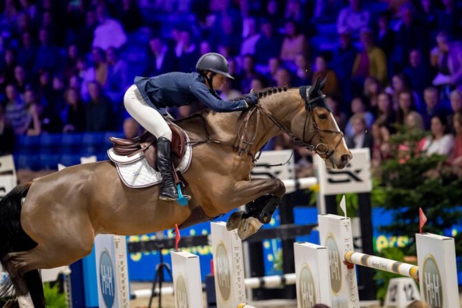 5th place for Emma Stoker and Japatero VDM  in the 1m45 class at CSI5*-W Jumping Mechelen