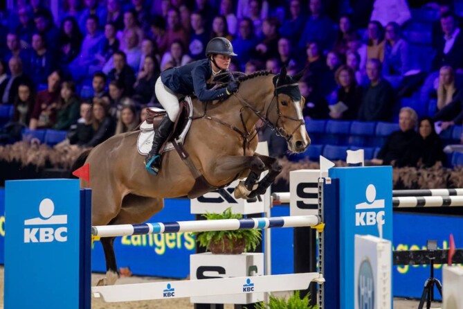 6th place for Emma and Japatero VDM in the 1m45 LR class at CSI2** Lier