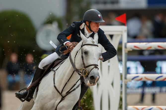 8th place for Jos and Caracas in the LR 1m50 Grand Prix at CSI3*** Lier