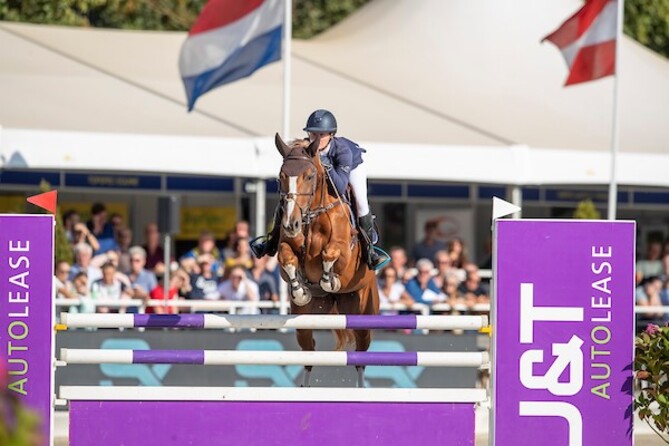 Emma Stoker and Orphea HQ wins the CSI1* Grand Prix at St -Tropez