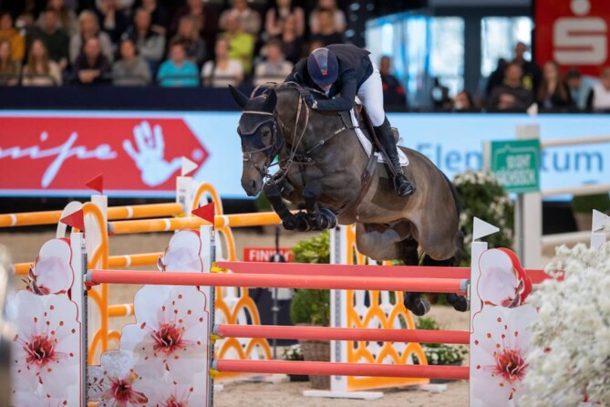 10th place for Jos and Luciano van het Geinsteinde in the World Cup Final at CSI5*-W Leipzig